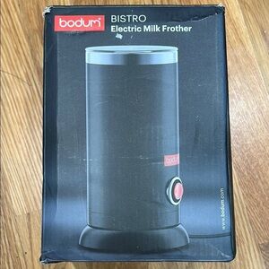 Bodum Bistro Milk Frother - Black and Red Accents new in open box